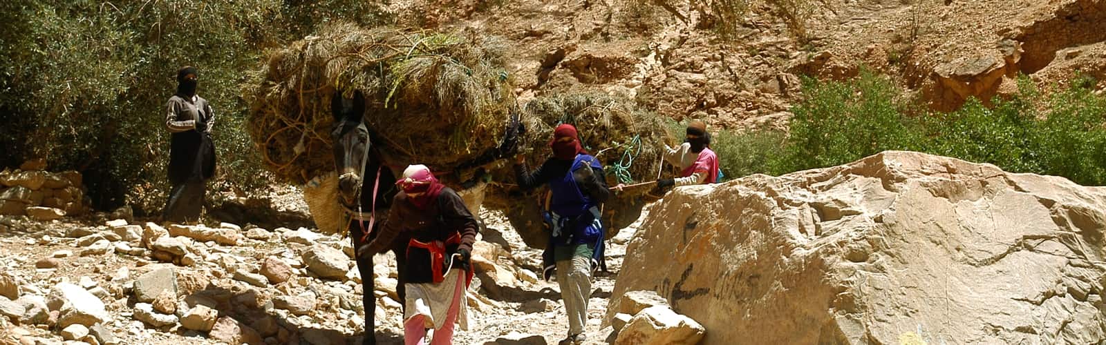 Nomades dans l'Anti-Atlas rencontrées durant le  Circuit 4x4 Agadir