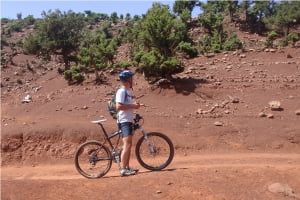 VTT Maroc piste dans l'Atlas