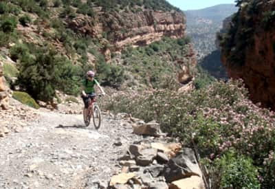 Piste de l'assif Melloul à velo